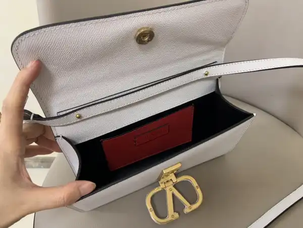 Bagsoffer VALENTINO VSLING