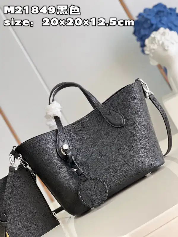 Frstbag ru LOUIS VUITTON BLOSSOM PM