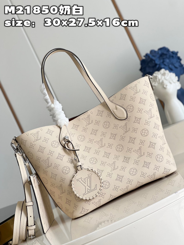 HOT SALE LOUIS VUITTON BLOSSOM MM