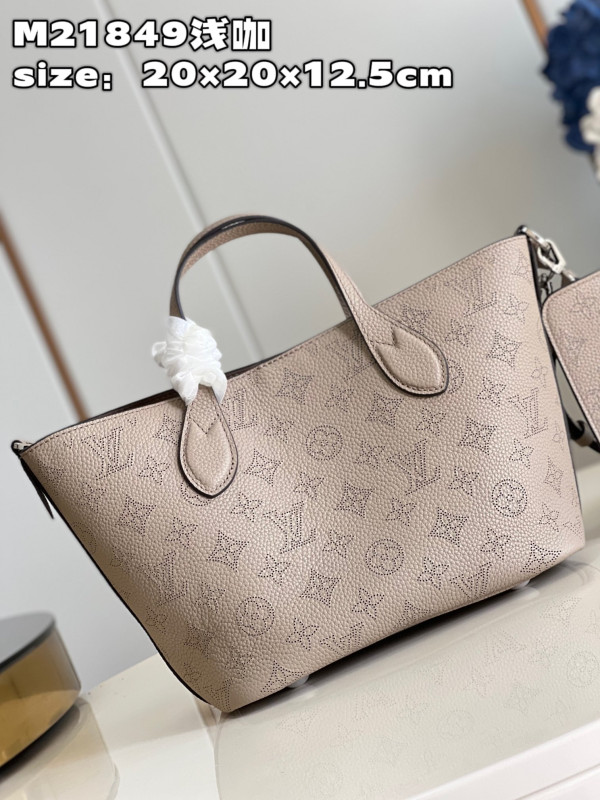 HOT SALE LOUIS VUITTON BLOSSOM PM