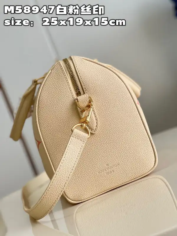 Repladies offers premium fake Louis bags at unbeatable prices. Our products are cheap because we focus on direct sales LOUIS VUITTON SPEEDY BANDOULIÈRE 25