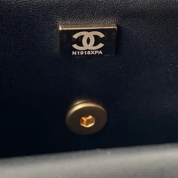 CHANEL SMALL FLAP BAG