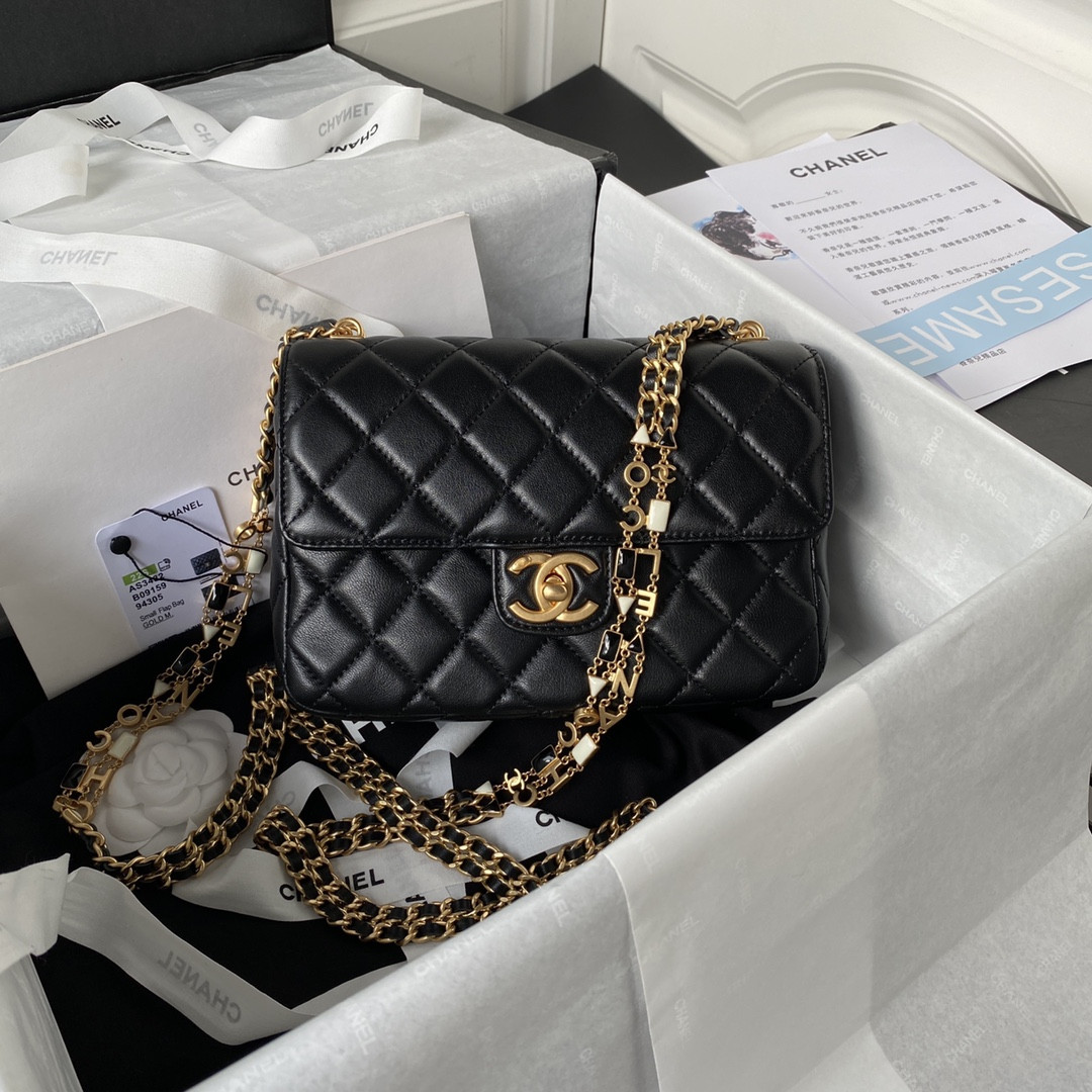 CL SMALL FLAP BAG