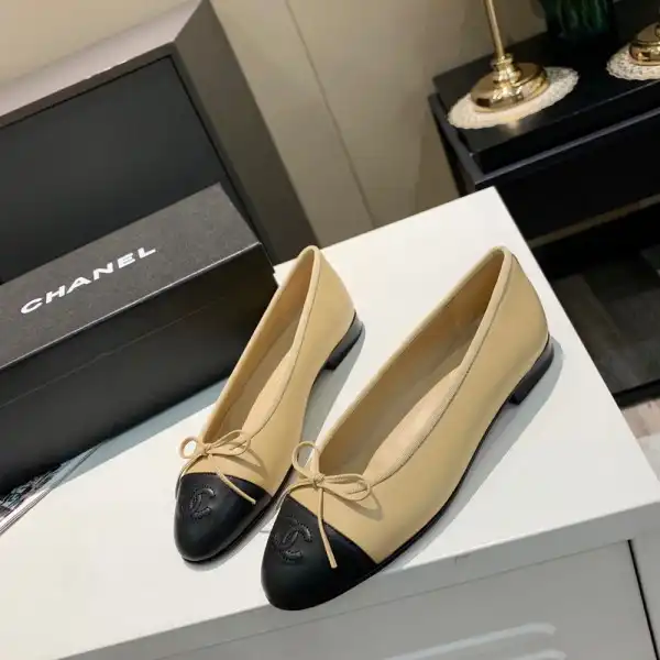 First bag ru CHANEL Ballet Flats