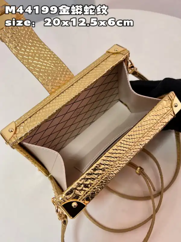 First bag ru LOUIS VUITTON PETITE MALLE