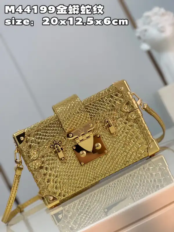 LOUIS VUITTON PETITE MALLE