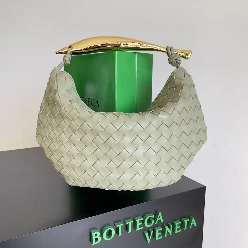 BOTTEGA VENETA  CHANELASSIC Sardine Top Handle Bag