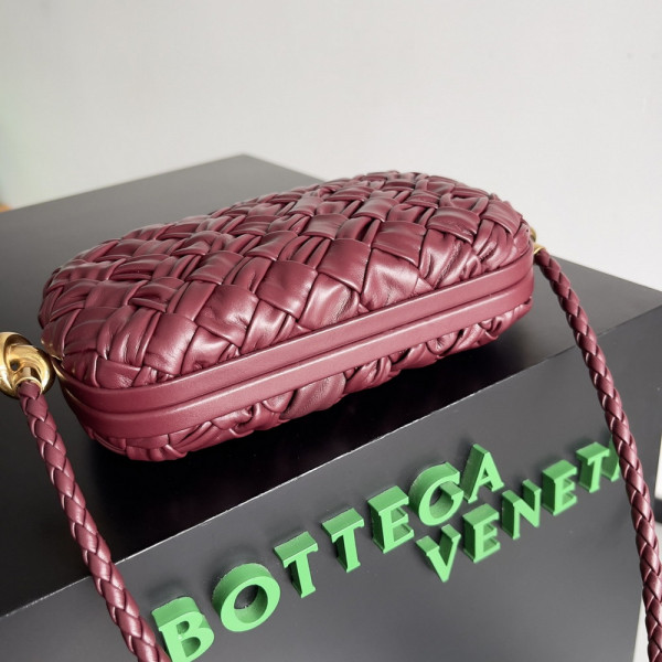 HOT SALE BOTTEGA VENETA Knot Minaudiere On Strap