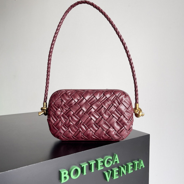 HOT SALE BOTTEGA VENETA Knot Minaudiere On Strap