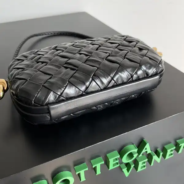 BOTTEGA VENETA Knot Minaudiere On Strap