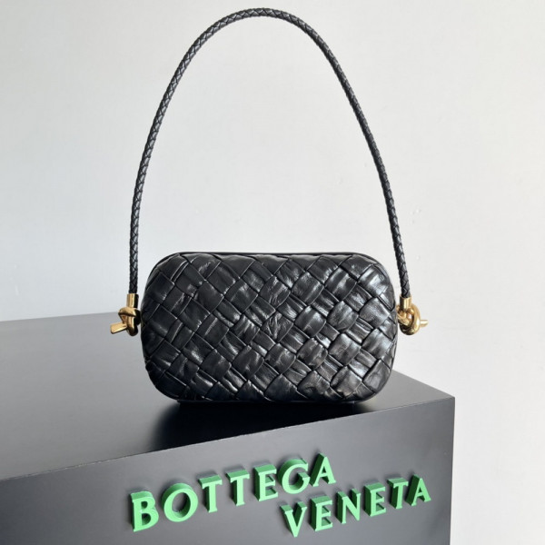 HOT SALE BOTTEGA VENETA Knot Minaudiere On Strap