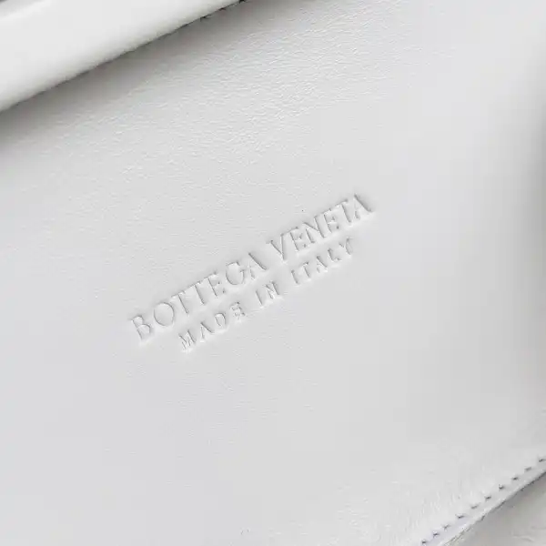 BOTTEGA VENETA Knot Minaudiere