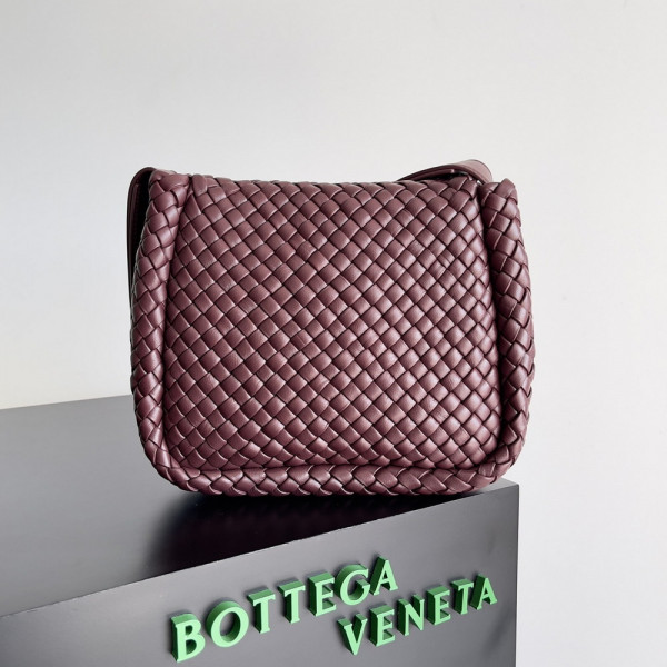 HOT SALE BOTTEGA VENETA  Small Cobble Shoulder Bag