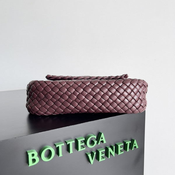 HOT SALE BOTTEGA VENETA  Small Cobble Shoulder Bag