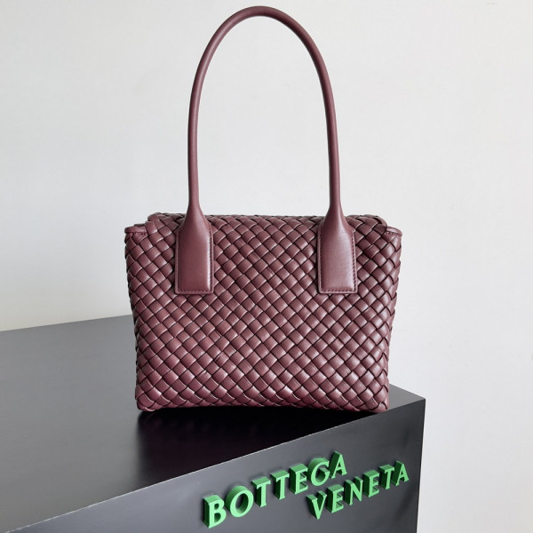 HOT SALE BOTTEGA VENETA Patti Top Handle Bag