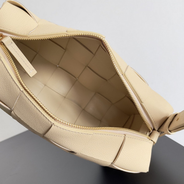 HOT SALE BOTTEGA VENETA BRICK CASSETTE