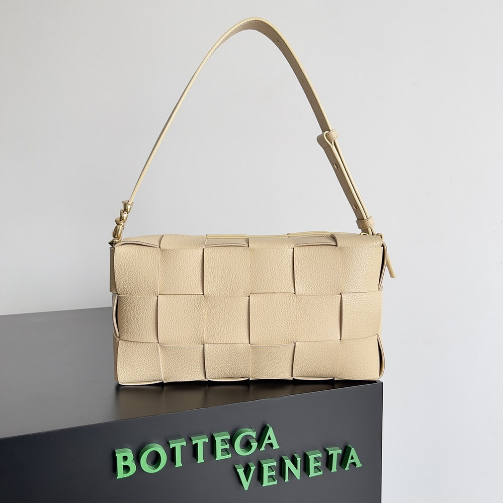 HOT SALE BOTTEGA VENETA BRICK CASSETTE