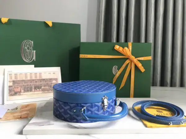 First bag ru GOYARD The Alto Hatbox Trunk Bag