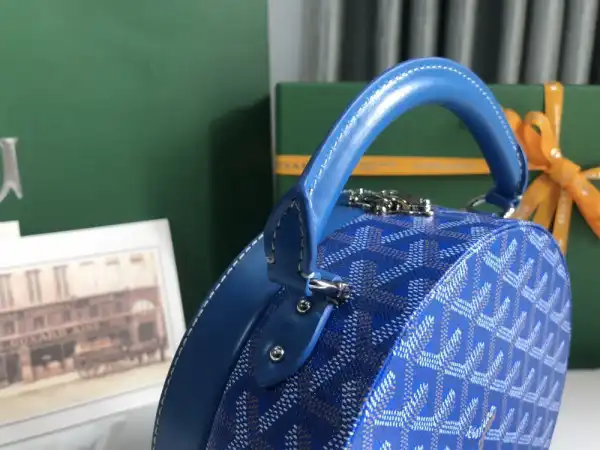 First bag ru GOYARD The Alto Hatbox Trunk Bag