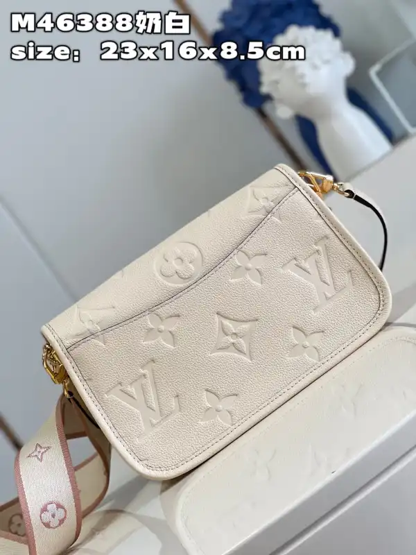 Aaa replica ru LOUIS VUITTON Nano Diane