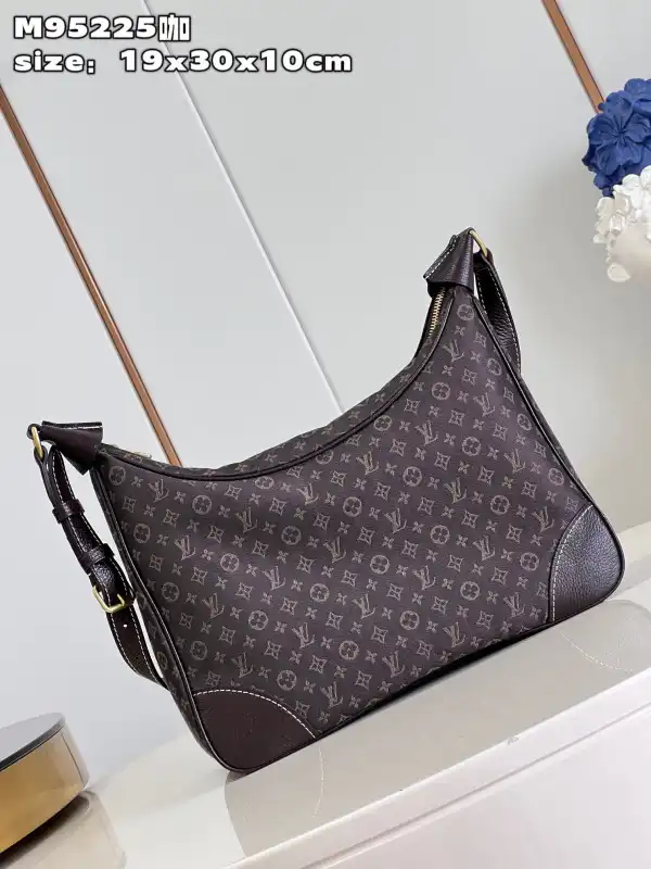 First Bag Ru LOUIS VUITTON BOULOGNE