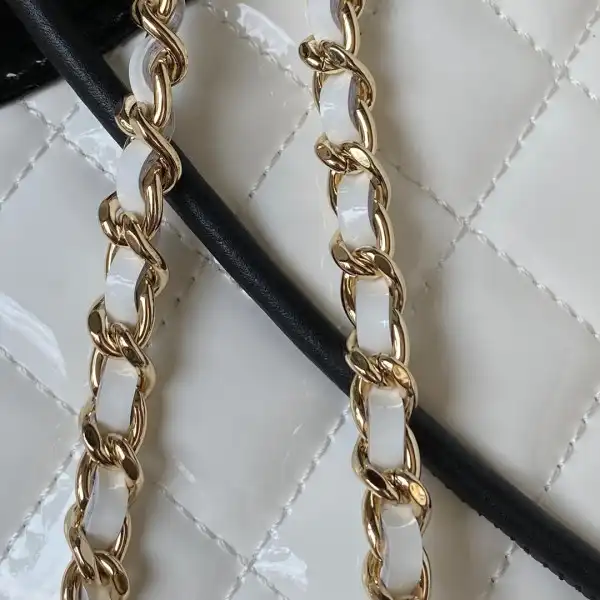 CHANEL 31 MINI SHOPPING BAG