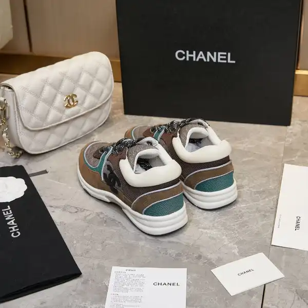 CHANEL SNEAKER