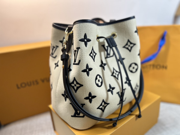 HOT SALE LOUIS VUITTON NÉONOÉ MM