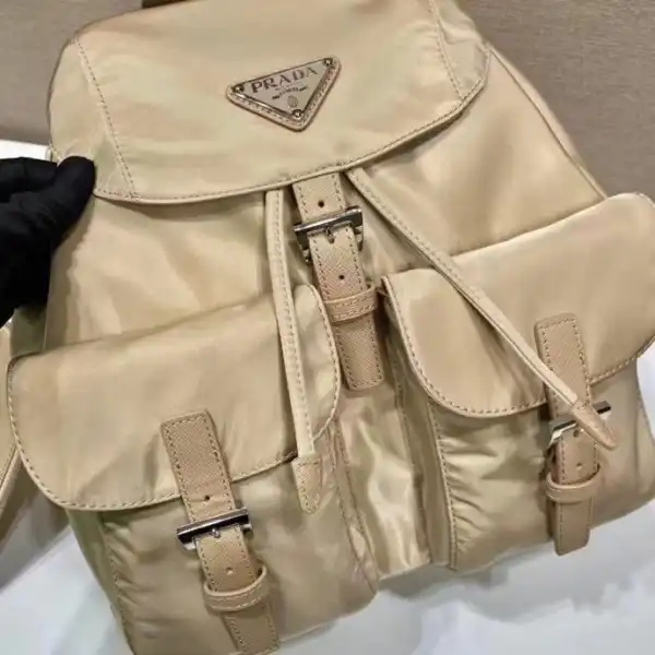 Yupoo bagsoffer PRADA Re-Nylon Medium Backpack-32-15-30CM