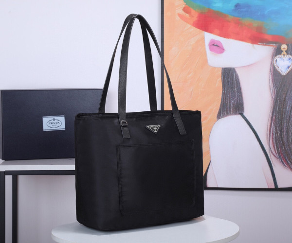 HOT SALE PRADA Re-Nylon tote bag