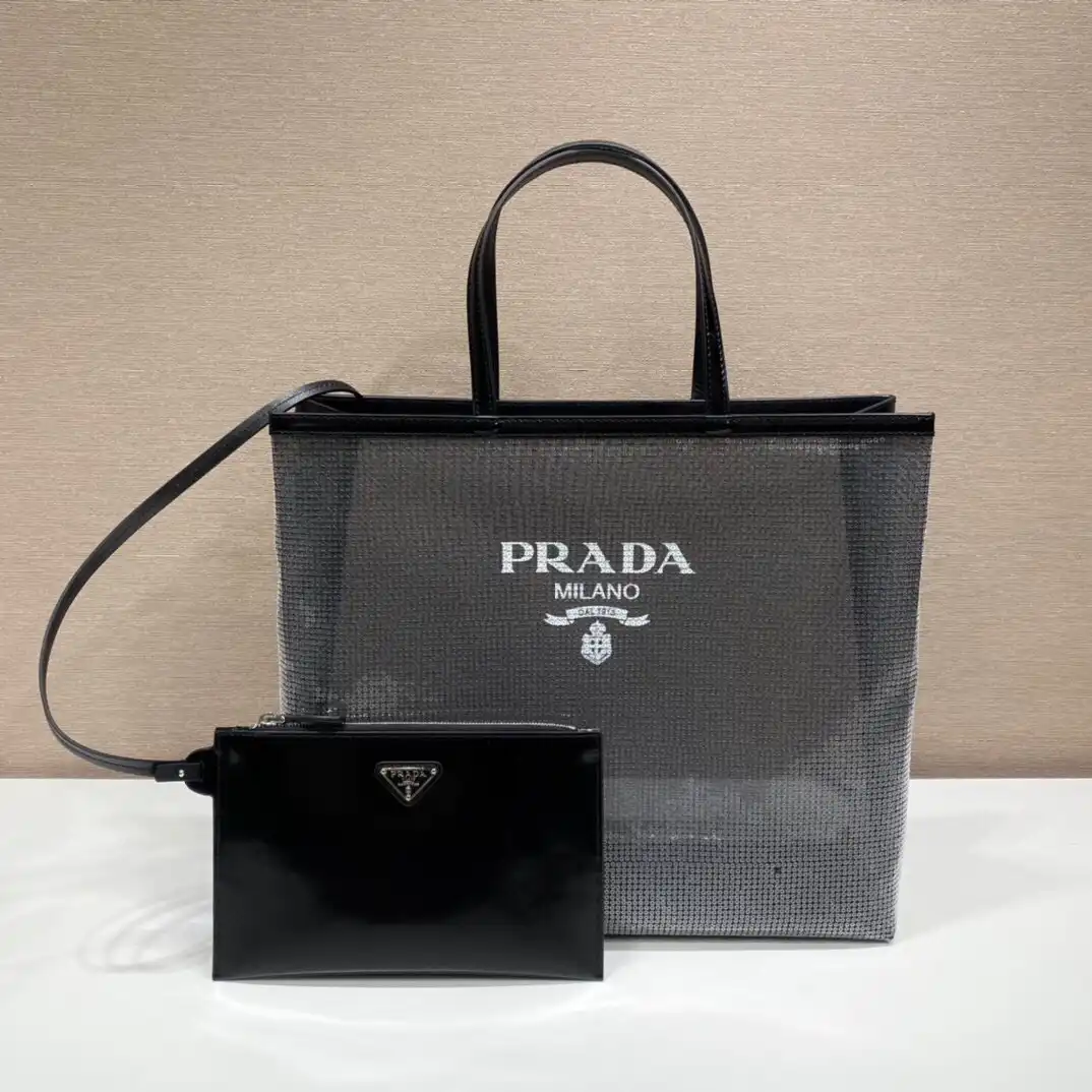 First bag ru Prada tote bag