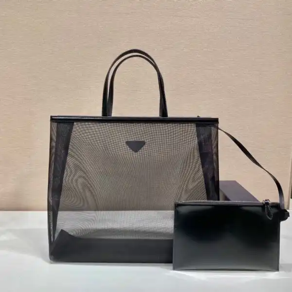 Bagsoffer Prada tote bag