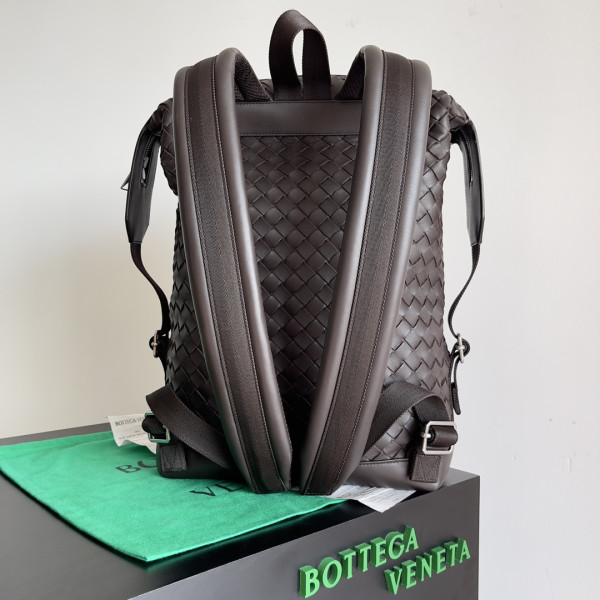 HOT SALE BOTTEGA VENETA Small Intrecciato Backpack