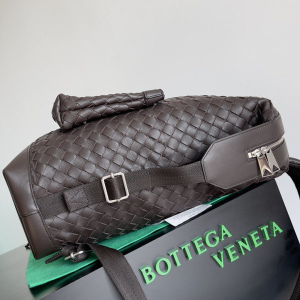 HOT SALE BOTTEGA VENETA Small Intrecciato Backpack