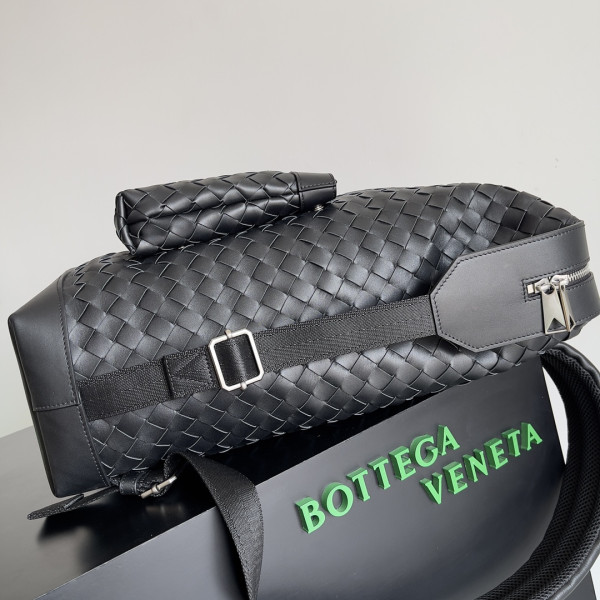 HOT SALE BOTTEGA VENETA Arco Backpack