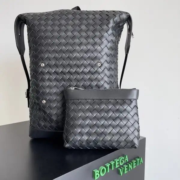 Firstbag Ru BOTTEGA VENETA Arco Backpack