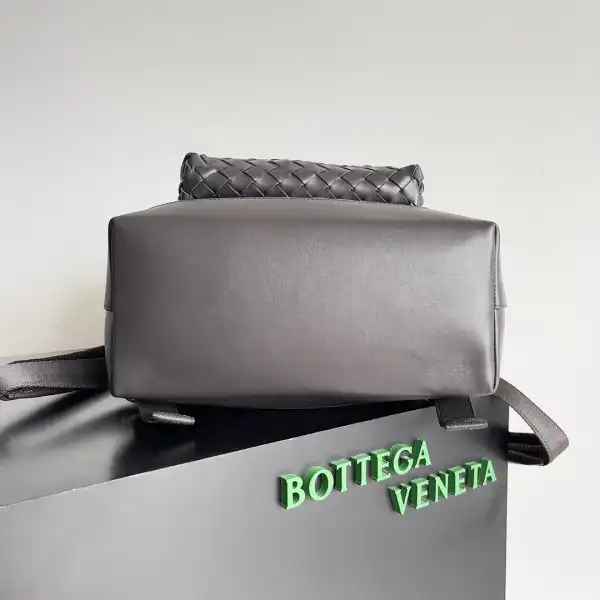 Firstbag Ru BOTTEGA VENETA Arco Backpack