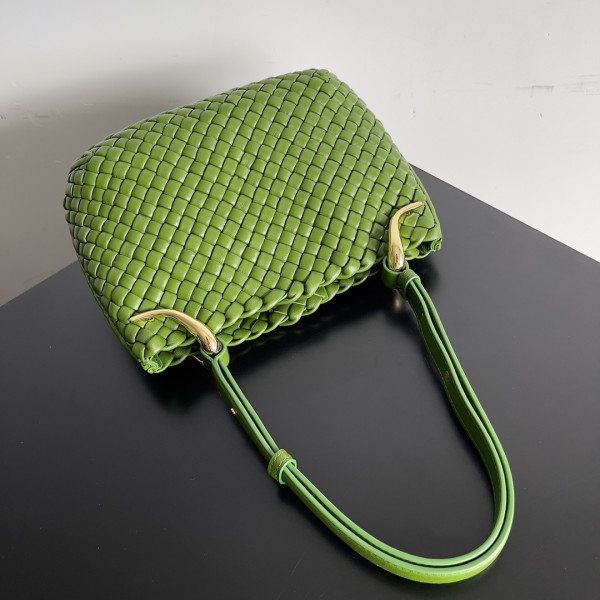 HOT SALE BOTTEGA VENETA Small Clicker Shoulder Bag