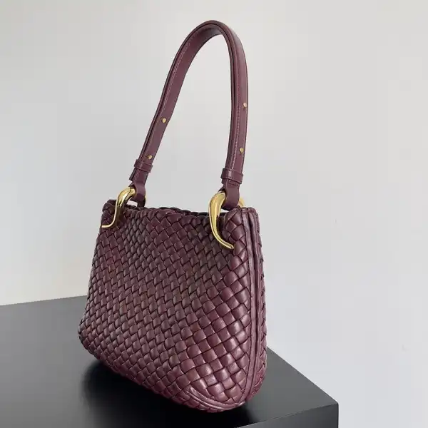 BOTTEGA VENETA Small CHANELicker Shoulder Bag