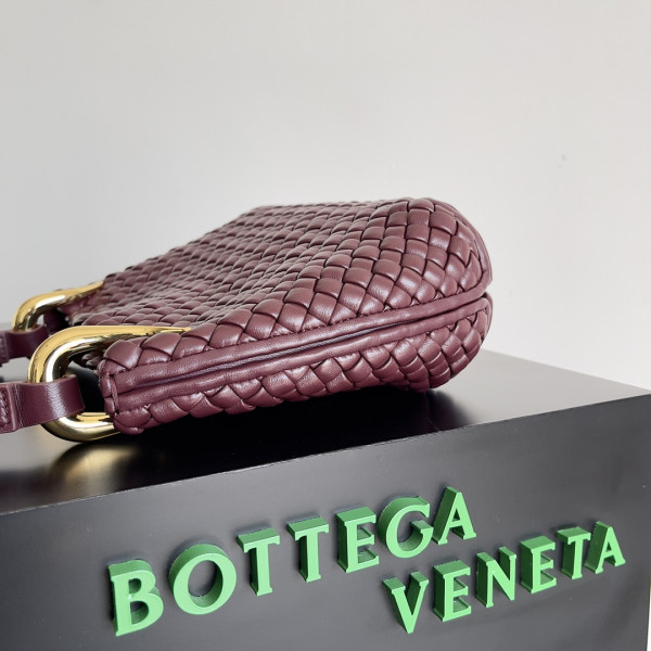 HOT SALE BOTTEGA VENETA Small Clicker Shoulder Bag