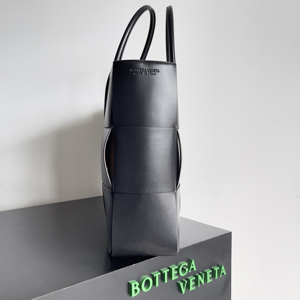 HOT SALE BOTTEGA VENETA ARCO LARGE TOTE