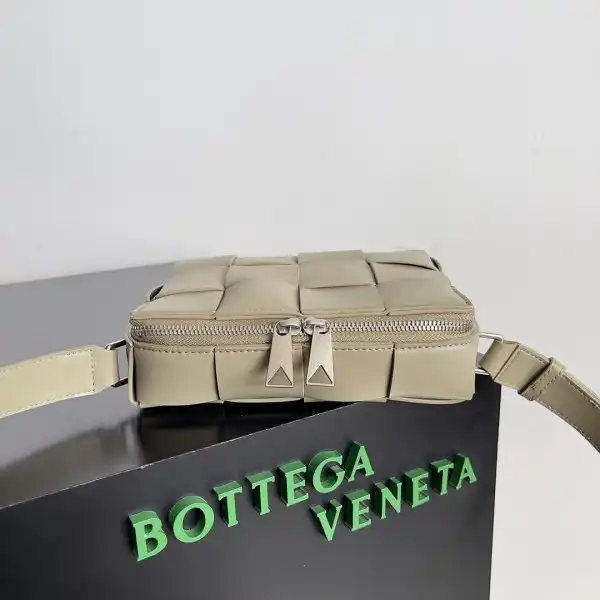 Bagsoffer yupoo BOTTEGA VENETA BRICK CASSETTE