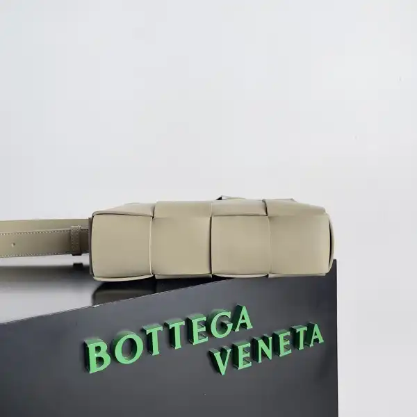 BOTTEGA VENETA BRICK CASSETTE