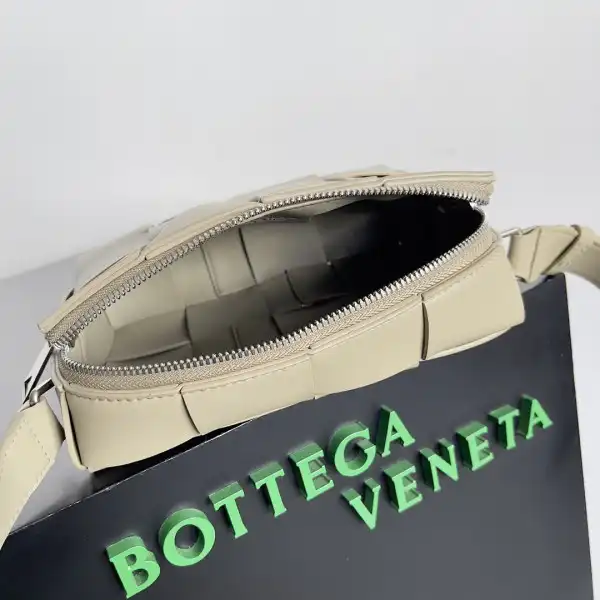 BOTTEGA VENETA BRICK CASSETTE