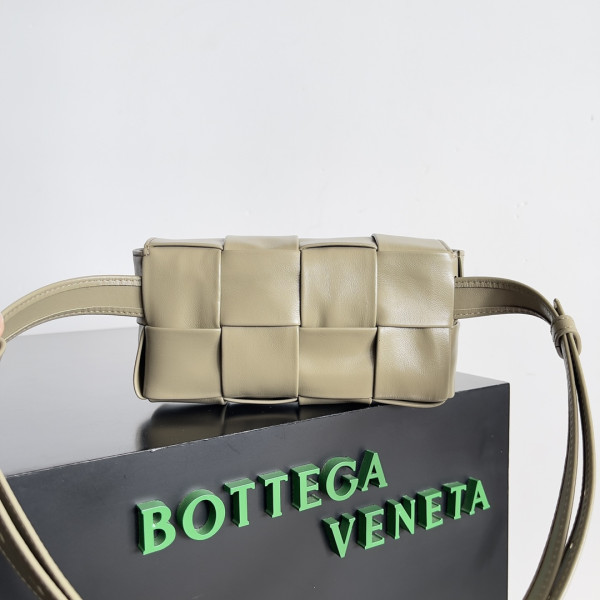 HOT SALE BOTTEGA VENETA MINI BRICK CASSETTE