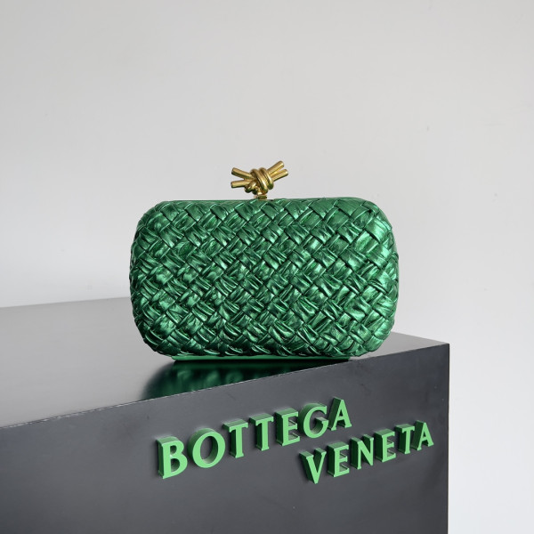 HOT SALE BOTTEGA VENETA Knot Minaudiere