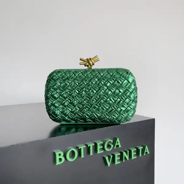 BOTTEGA VENETA Knot Minaudiere