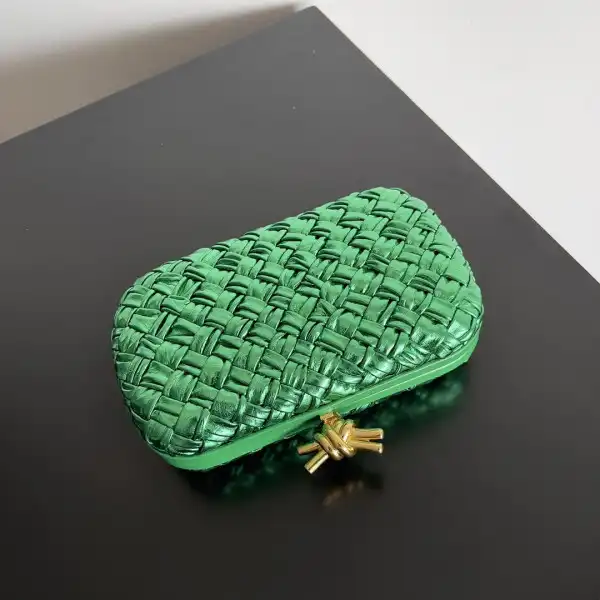 BOTTEGA VENETA Knot Minaudiere