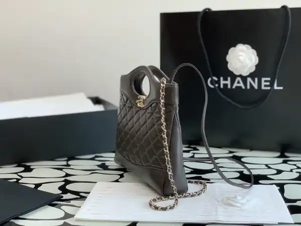 First bag ru CHANEL 31 MINI SHOPPING BAG