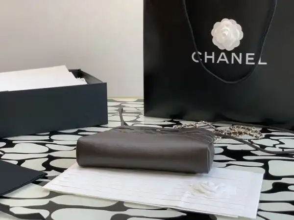 CHANEL 31 MINI SHOPPING BAG